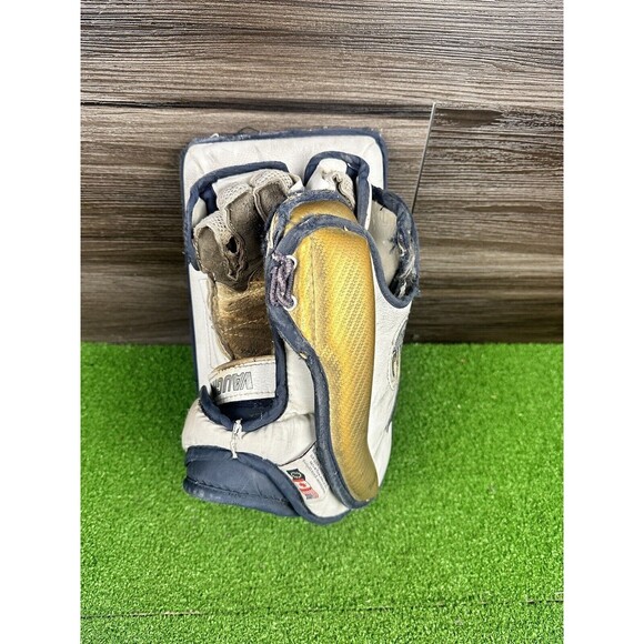 Vaughn Velocity 7400 blocker Goalie Hockey Junior jr Right hand - Picture 2 of 9